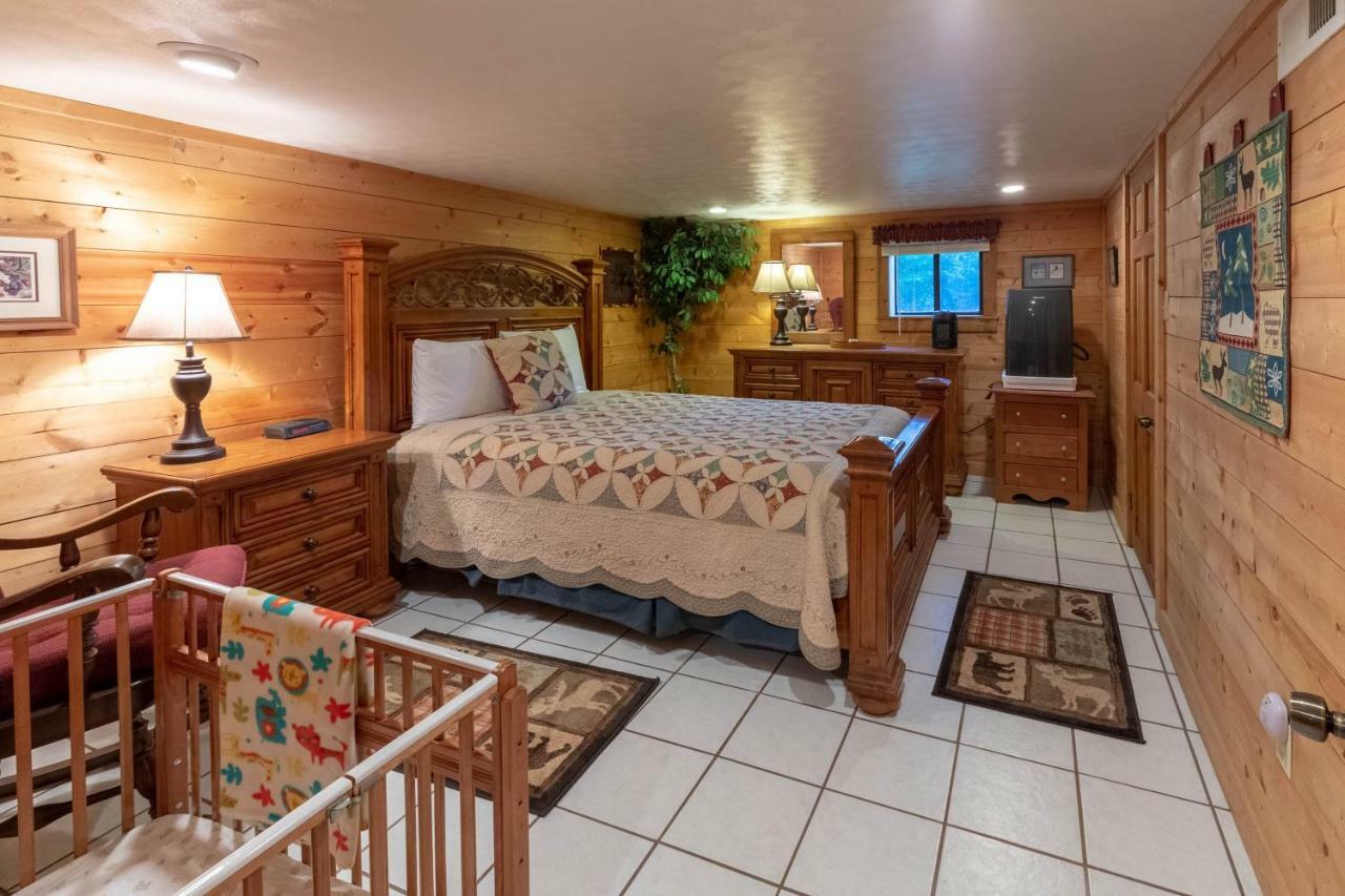 3 Bed 2 Bath Vacation Home In ブライソン・シティ エクステリア 写真